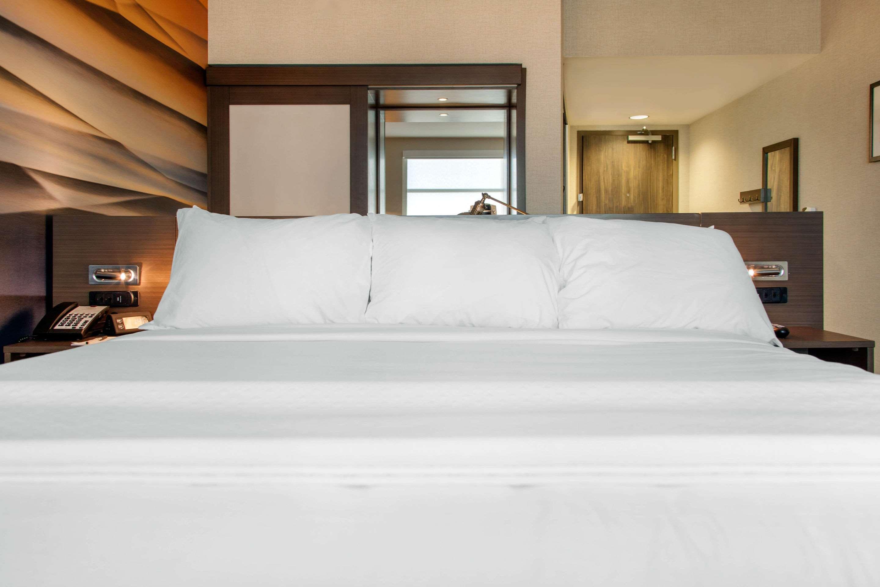 Cambria Hotel Greenville Buitenkant foto